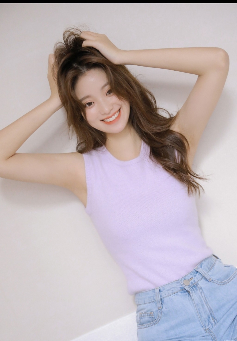 治愈系女生清纯干净美女写真