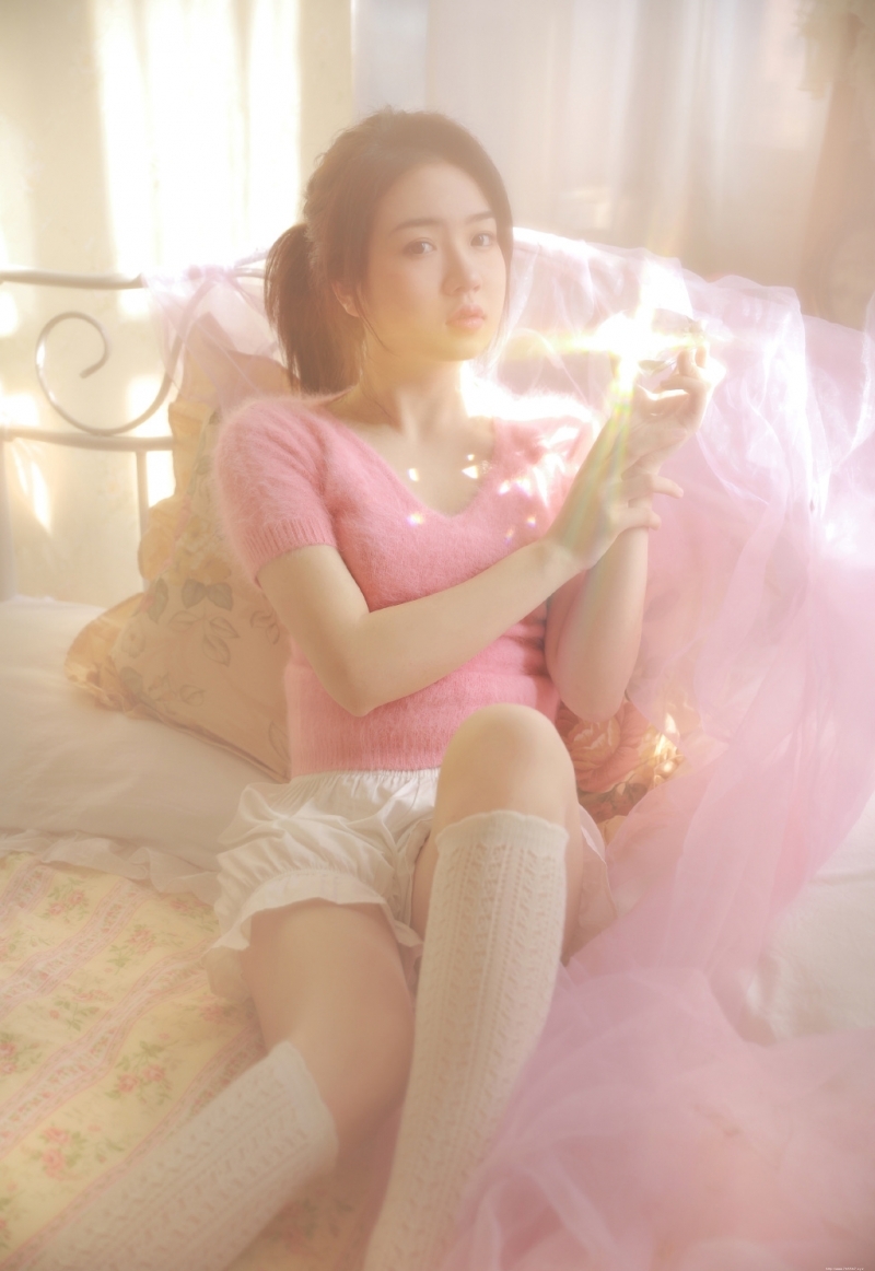 美女尤物娇软白嫩可爱图片