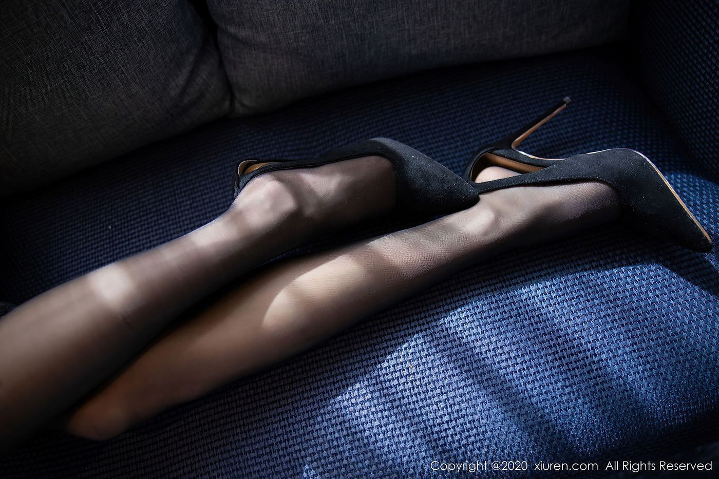 [XiuRen秀人网] 性感女神杨晨晨sugar黑丝美腿+兔女郎私房写真 No.2458