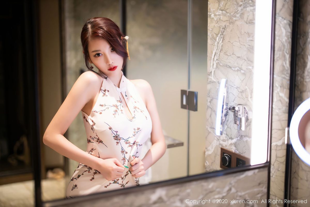 [XiuRen秀人网] 性感女神杨晨晨sugar - 韵味旗袍与现代丝袜极致写真 No.2487
