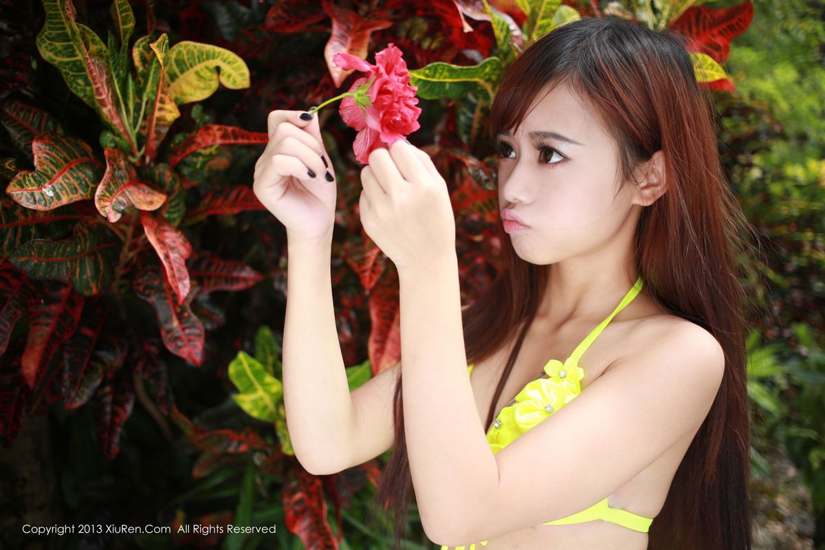 [XiuRen秀人网] 萝莉女神toro羽住腹黑贫乳腰窝美臀私房性感写真 No.056