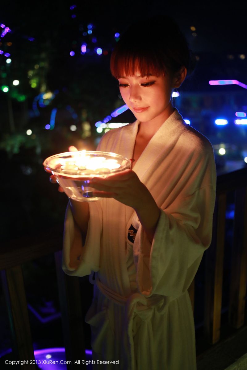 [XiuRen秀人网] 萝莉女神toro羽住腹黑贫乳腰窝美臀私房性感写真 No.056