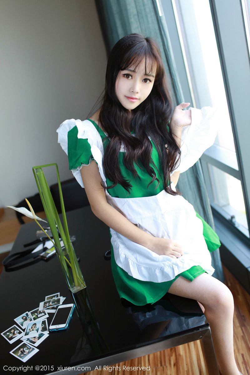 [XiuRen秀人网] 美女模特toro羽住绿色女仆制服系列泰国曼谷旅拍 No.316