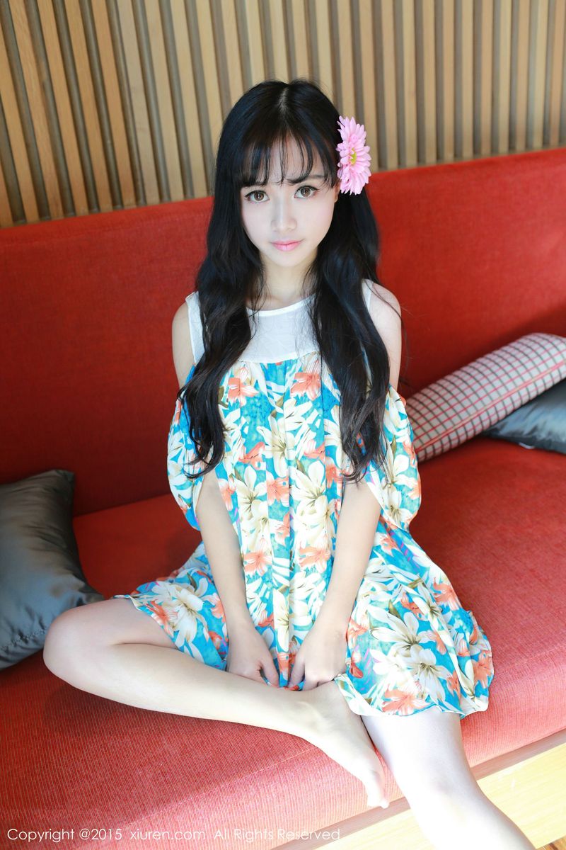 [XiuRen秀人网] 美女模特toro羽住绿色女仆制服系列泰国曼谷旅拍 No.316