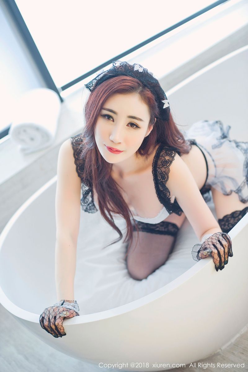 [XIUREN秀人网] 美女主播孙梦瑶V黑丝蕾丝女仆装扮浴室性感写真 No.1059