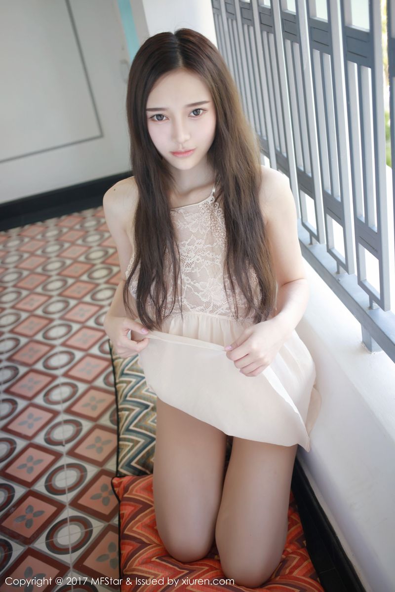 [MFStar模范学院] 性感女神唐琪儿il丝袜美腿+蕾丝睡衣冷艳写真 VOL.101