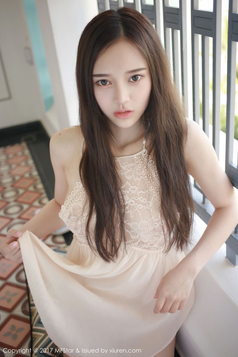 [MFStar模范学院] 性感女神唐琪儿il丝袜美腿+蕾丝睡衣冷艳写真 VOL.101