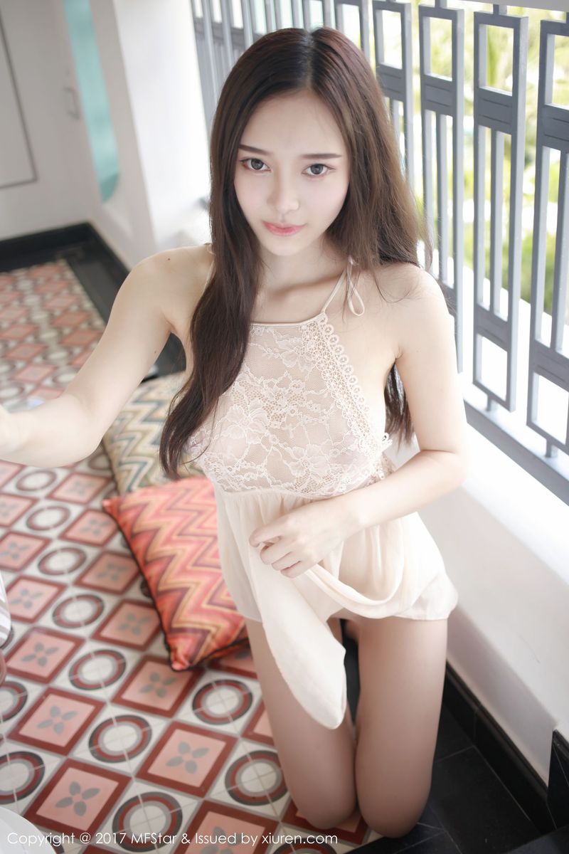 [MFStar模范学院] 性感女神唐琪儿il丝袜美腿+蕾丝睡衣冷艳写真 VOL.101