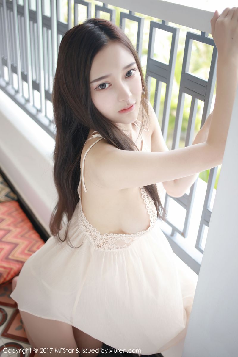 [MFStar模范学院] 性感女神唐琪儿il丝袜美腿+蕾丝睡衣冷艳写真 VOL.101