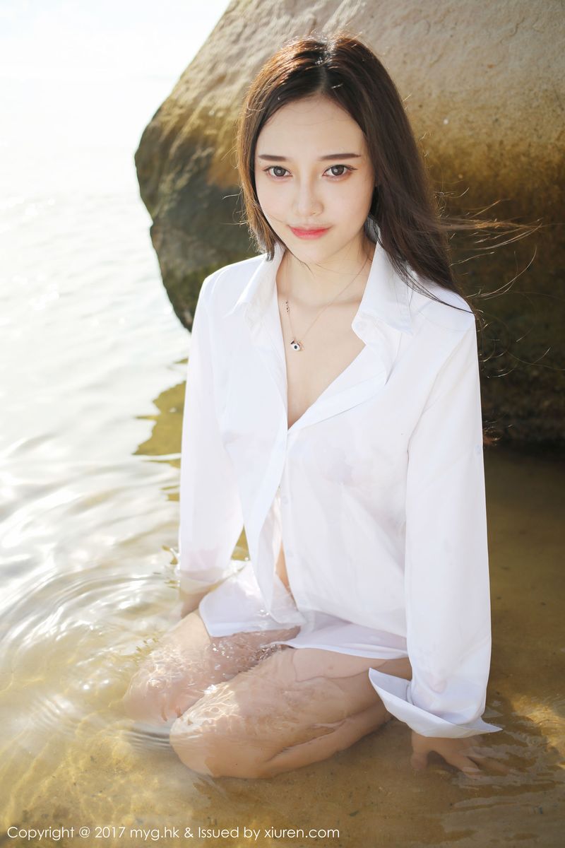 [MyGirl美媛馆] 性感女神唐琪儿il海边白衬衫+短裙系列越南旅拍 VOL.259