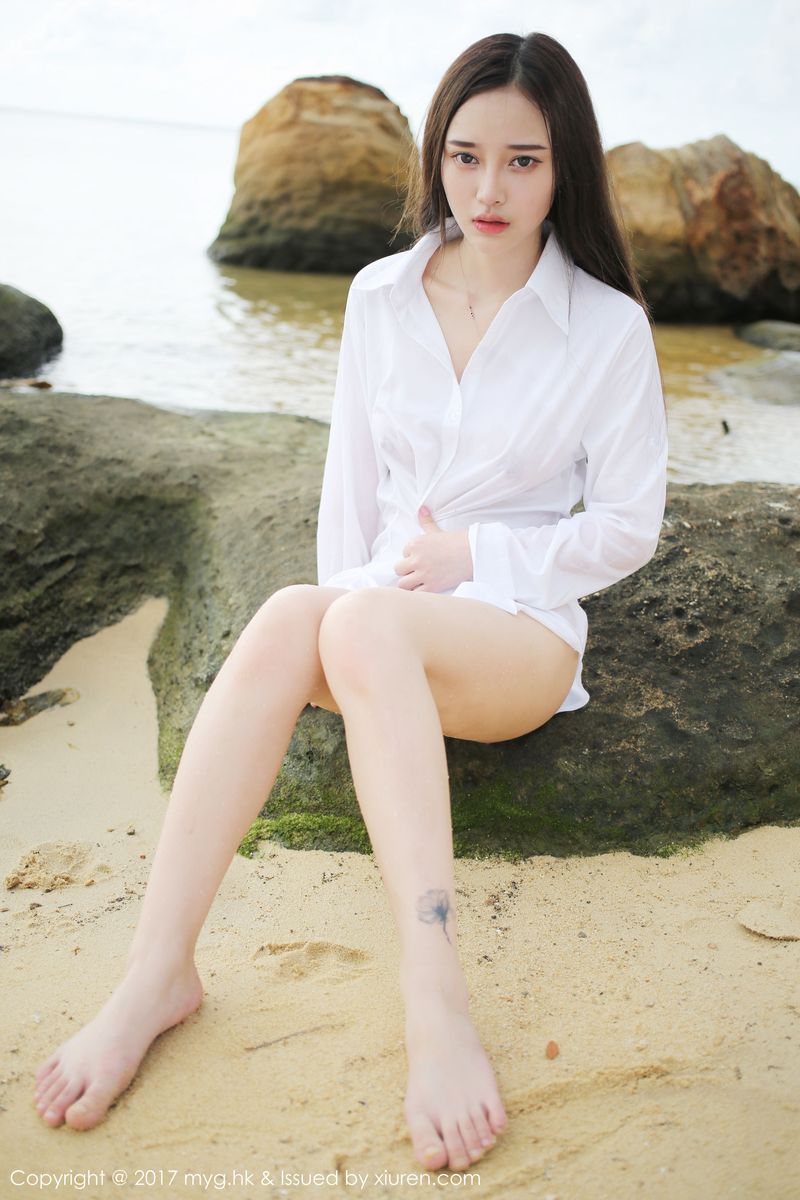 [MyGirl美媛馆] 性感女神唐琪儿il海边白衬衫+短裙系列越南旅拍 VOL.259