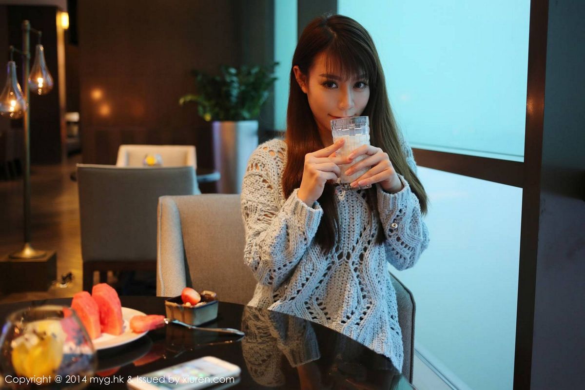 [MyGirl美媛馆] 美女模特vetiver嘉宝贝儿性感睡衣+黑丝翘臀系列套图 Vol.081