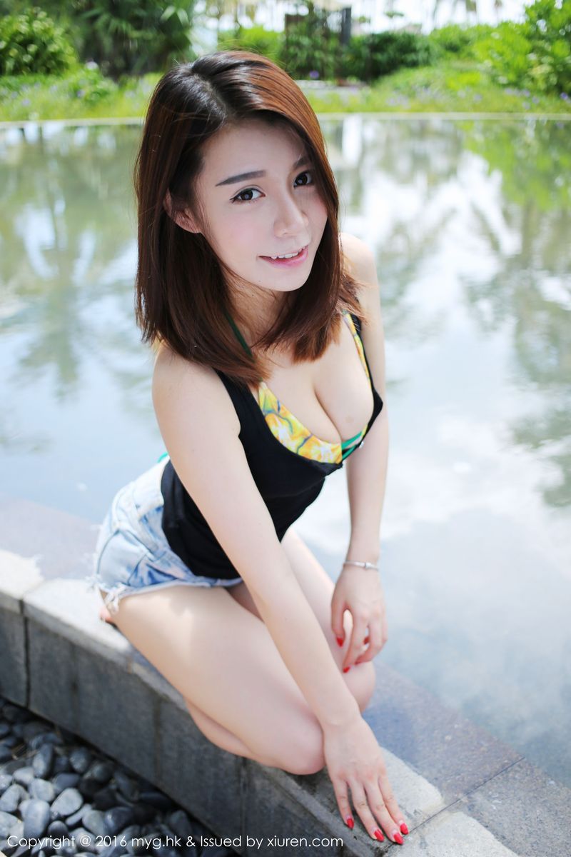 [MyGirl美媛馆] 美女模特vetiver嘉宝贝儿比基尼+热裤系列三亚旅拍 Vol.227