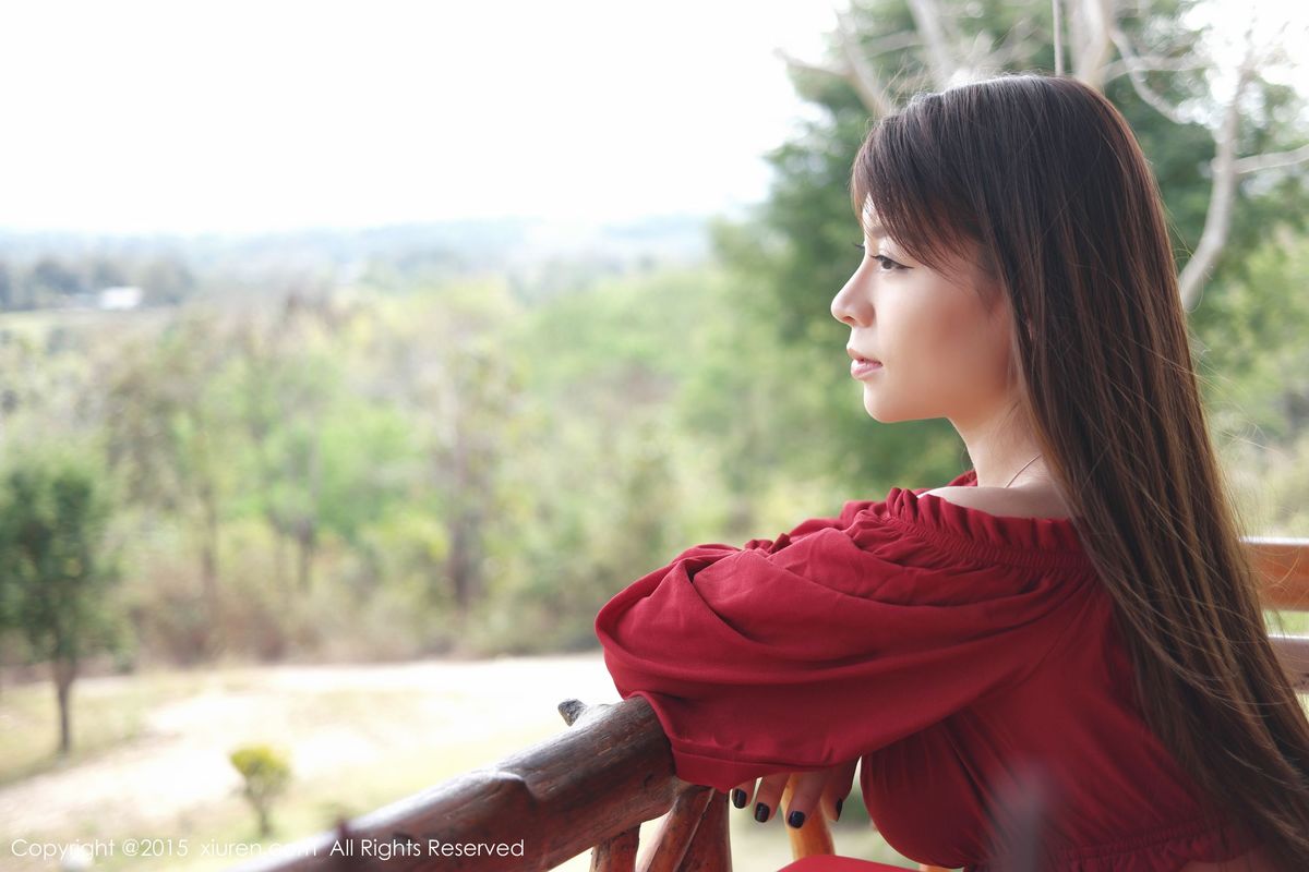 [XiuRen秀人网] 美女模特vetiver嘉宝贝儿抹胸长裙系列泰国旅拍 No.303