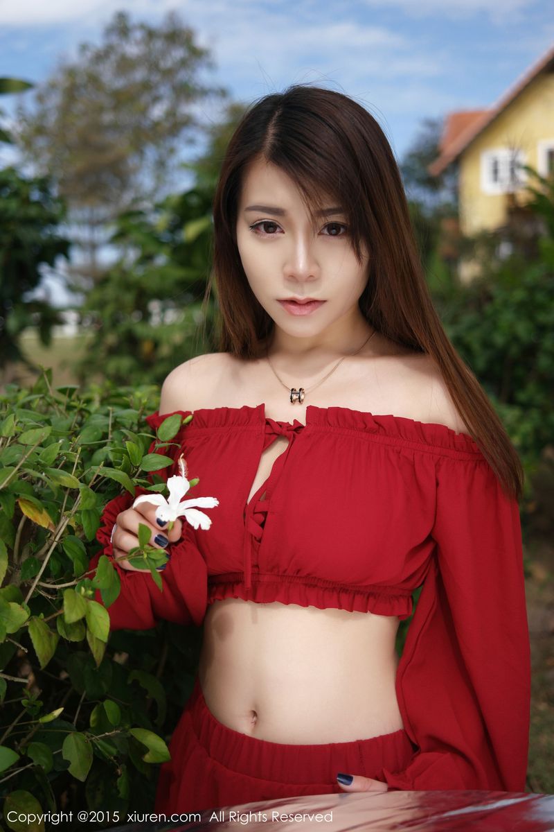 [XiuRen秀人网] 美女模特vetiver嘉宝贝儿抹胸长裙系列泰国旅拍 No.303