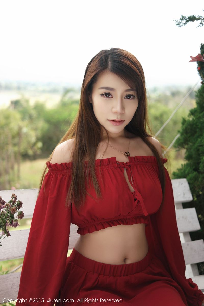 [XiuRen秀人网] 美女模特vetiver嘉宝贝儿抹胸长裙系列泰国旅拍 No.303