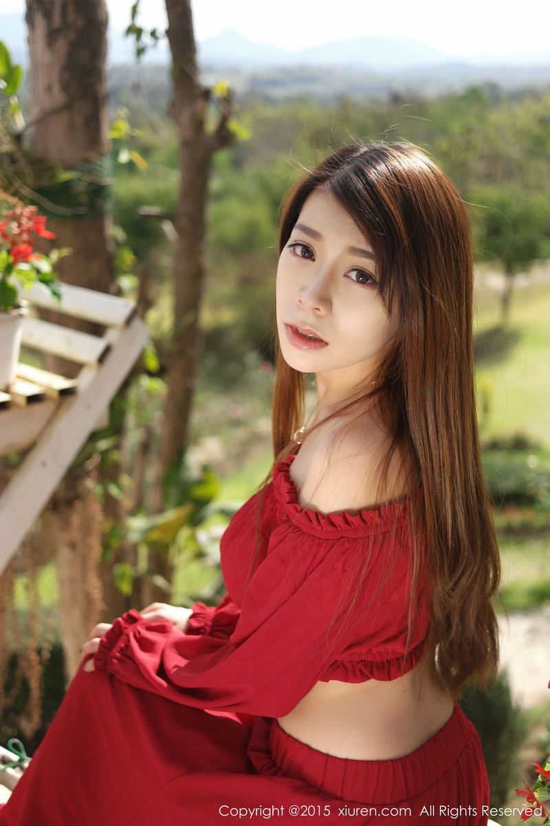 [XiuRen秀人网] 美女模特vetiver嘉宝贝儿抹胸长裙系列泰国旅拍 No.303