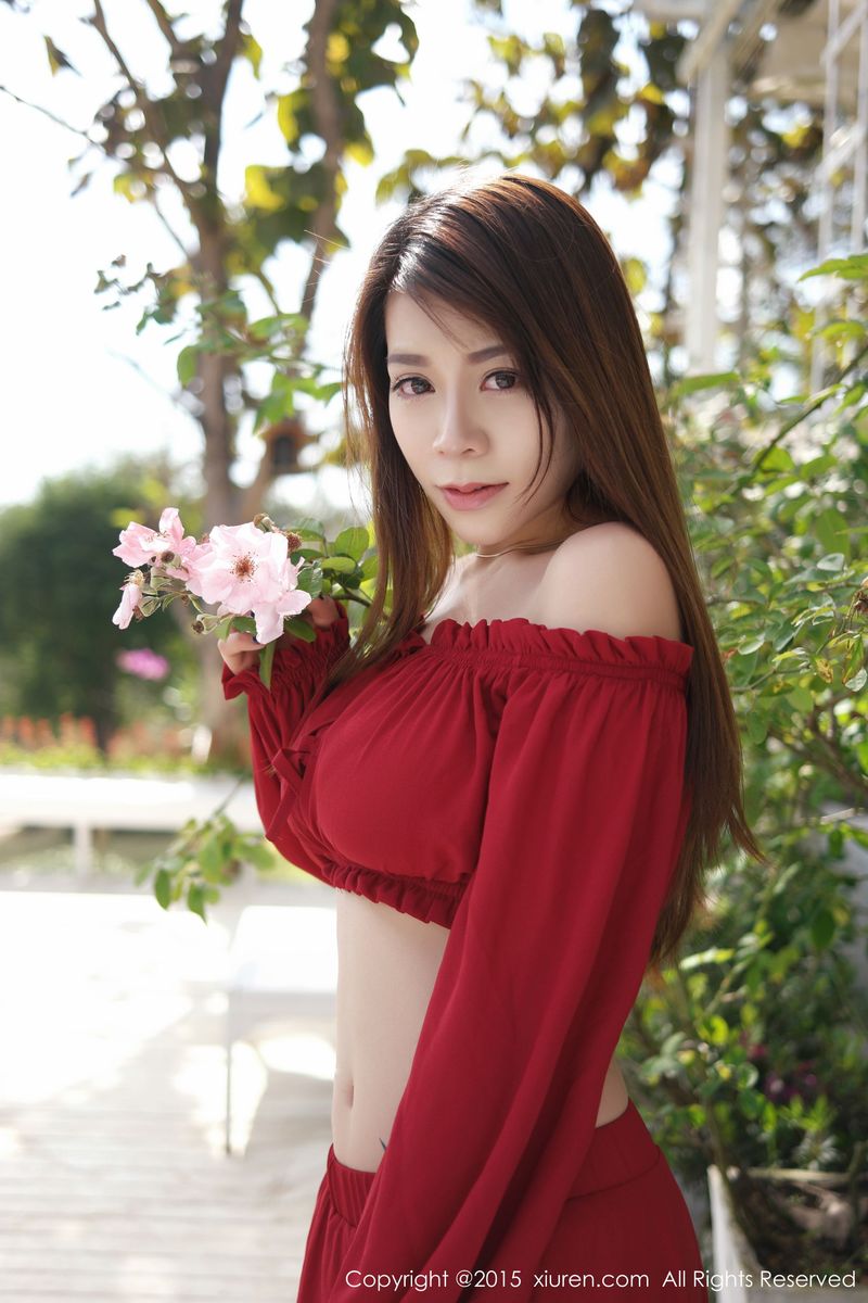 [XiuRen秀人网] 美女模特vetiver嘉宝贝儿抹胸长裙系列泰国旅拍 No.303