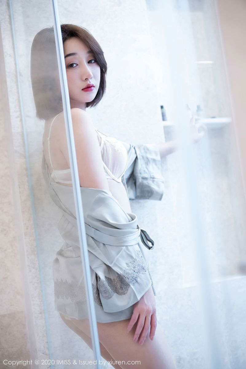 [IMiss爱蜜社] 美女模特九月生轻薄睡衣&情趣内衣系列心愿旅拍 Vol.510