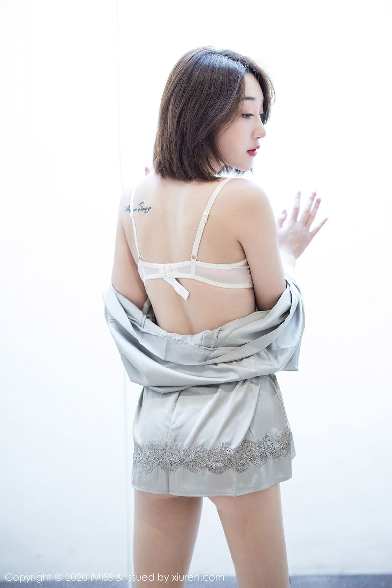 [IMiss爱蜜社] 美女模特九月生轻薄睡衣&情趣内衣系列心愿旅拍 Vol.510