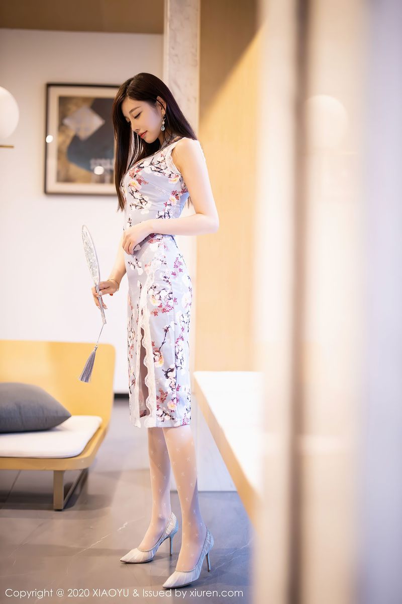 [XIAOYU语画界] 性感女神杨晨晨sugar古韵旗袍&轻透丝袜清远旅拍 Vol.398