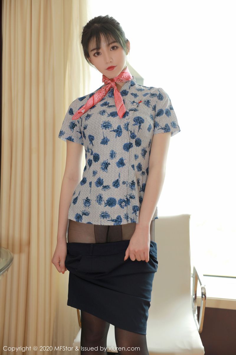 [MFStar模范学院] 新人模特yoo优优黑丝美腿&空乘制服系列写真 Vol.317