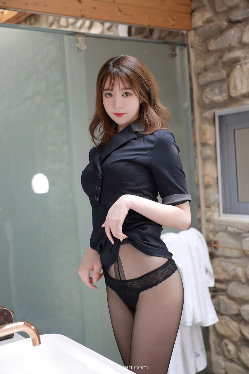 [MFStar模范学院] 美女模特yoo优优黑色制服浴室内衣系列大理旅拍 Vol.337