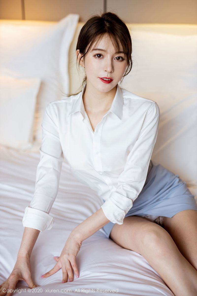 [XIUREN秀人网] 美女模特yoo优优白衬衫性感秘书装职场OL写真 No.2350