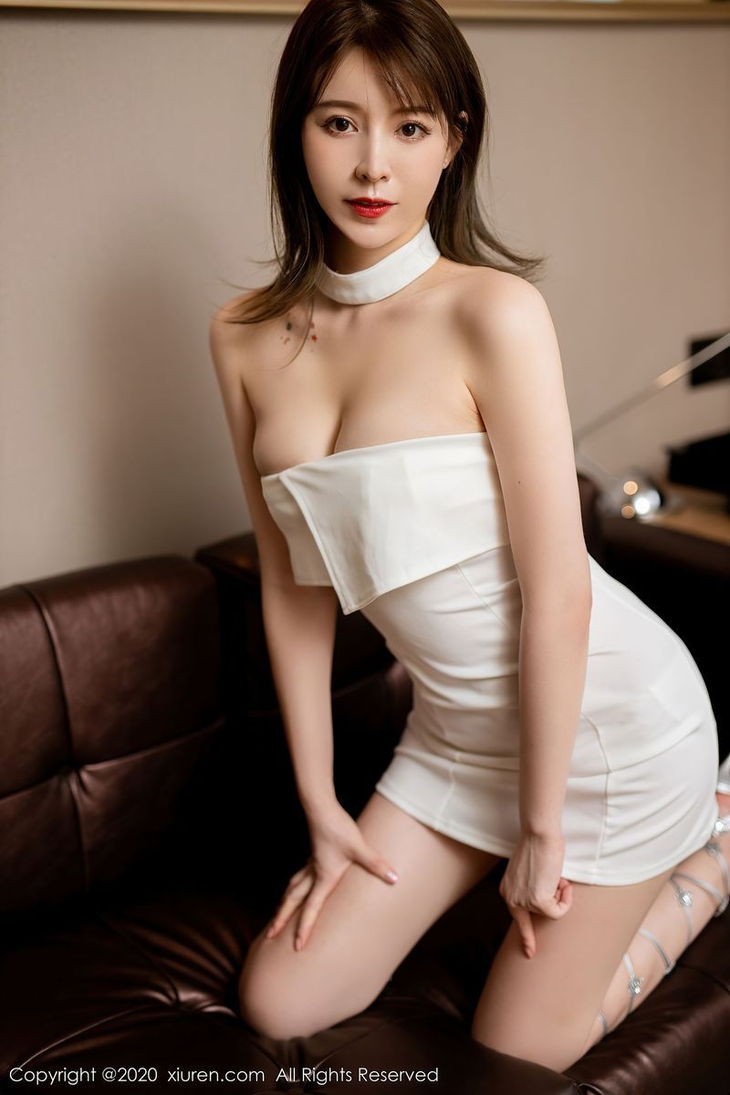 [XIUREN秀人网] 美女模特yoo优优修长美腿&抹胸礼裙私房写真 No.2402