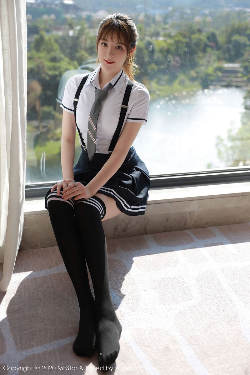 [MFStar模范学院] 美女模特yoo优优 - 学院风校服清纯系列四川旅拍 Vol.390
