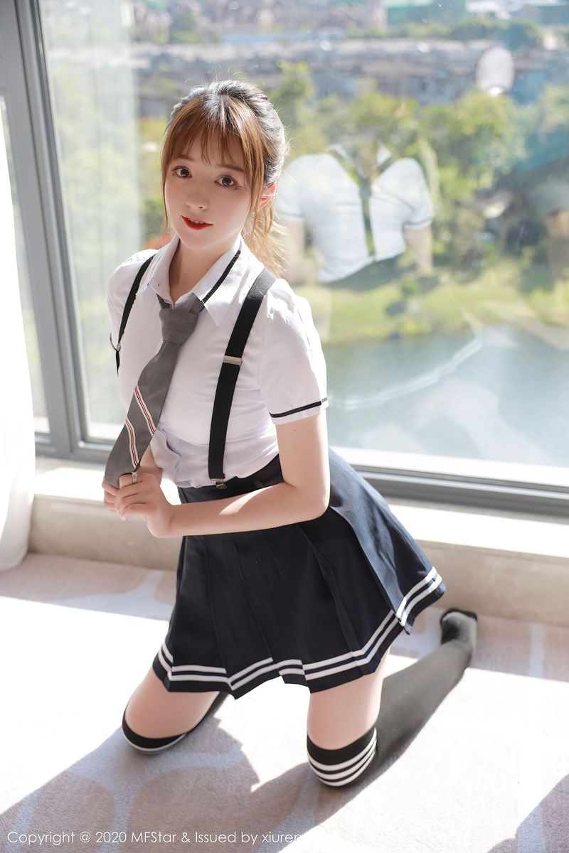 [MFStar模范学院] 美女模特yoo优优 - 学院风校服清纯系列四川旅拍 Vol.390