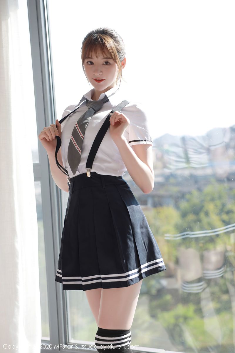 [MFStar模范学院] 美女模特yoo优优 - 学院风校服清纯系列四川旅拍 Vol.390