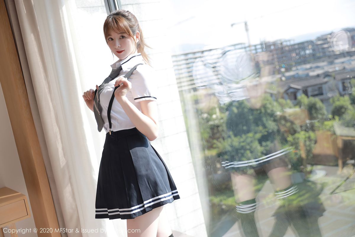[MFStar模范学院] 美女模特yoo优优 - 学院风校服清纯系列四川旅拍 Vol.390