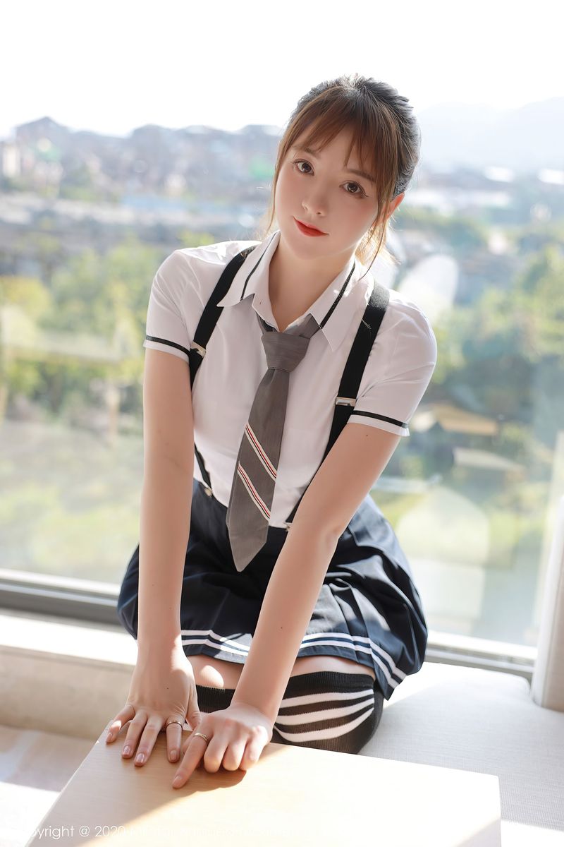 [MFStar模范学院] 美女模特yoo优优 - 学院风校服清纯系列四川旅拍 Vol.390