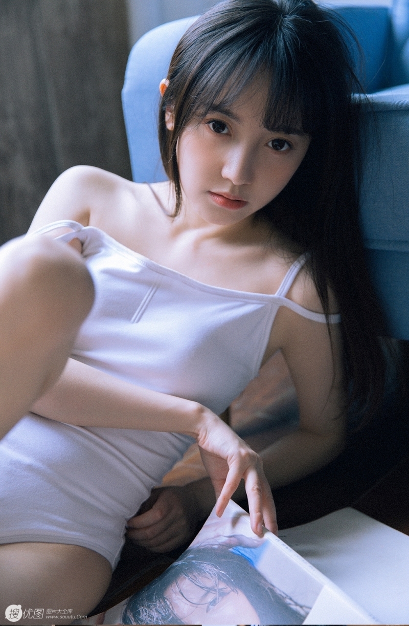 大眼妹妹干净无害美女写真