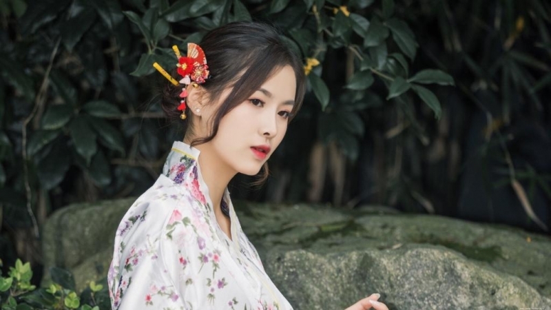 日本和服美女清新脱俗户外写真