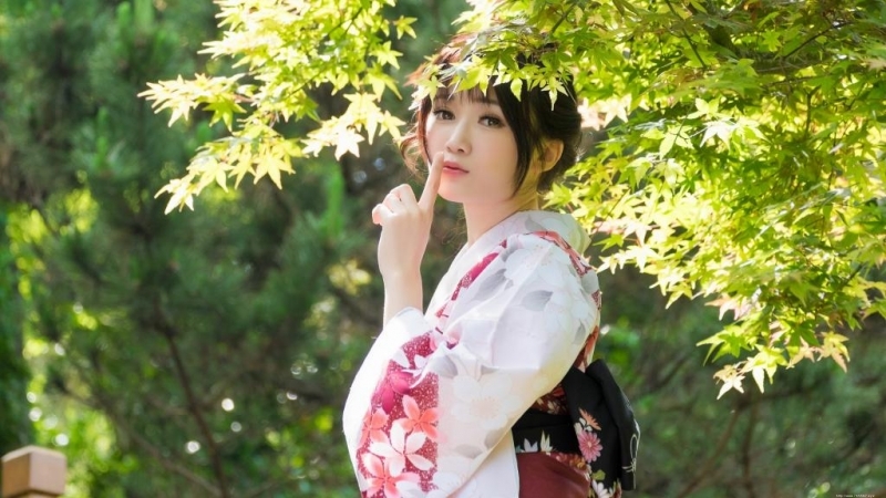 日本和服美女清新脱俗户外写真