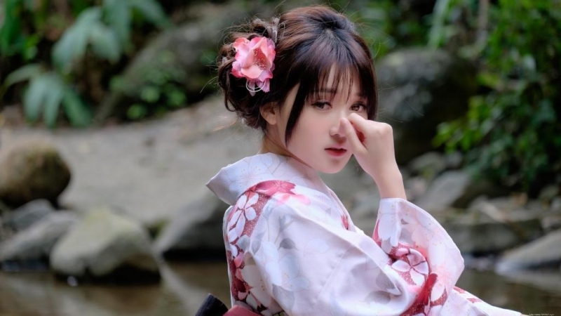 日本和服美女清新脱俗户外写真