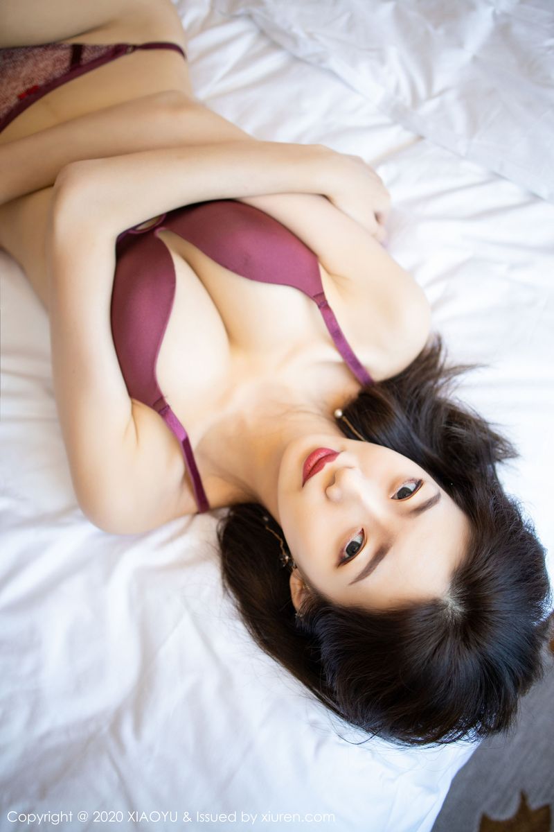 [XIAOYU语画界] 美女模特安琪Yee丝袜美腿内衣诱惑朦胧写真 Vol.240