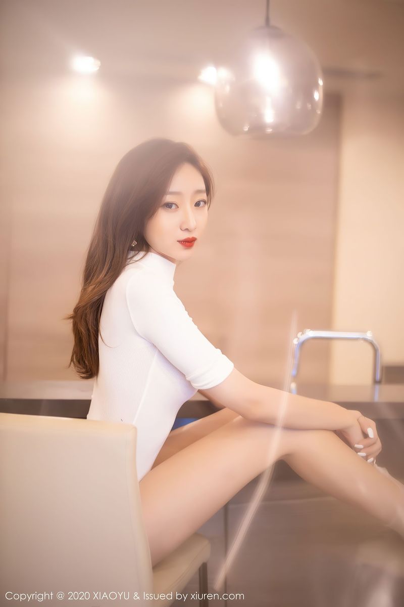 [XIAOYU语画界] 美女模特安琪Yee - 白色连体衣薄透丝袜性感写真 Vol.389