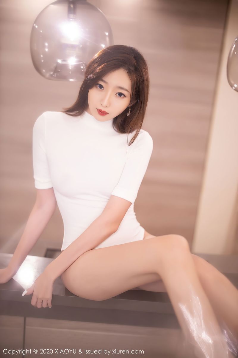 [XIAOYU语画界] 美女模特安琪Yee - 白色连体衣薄透丝袜性感写真 Vol.389