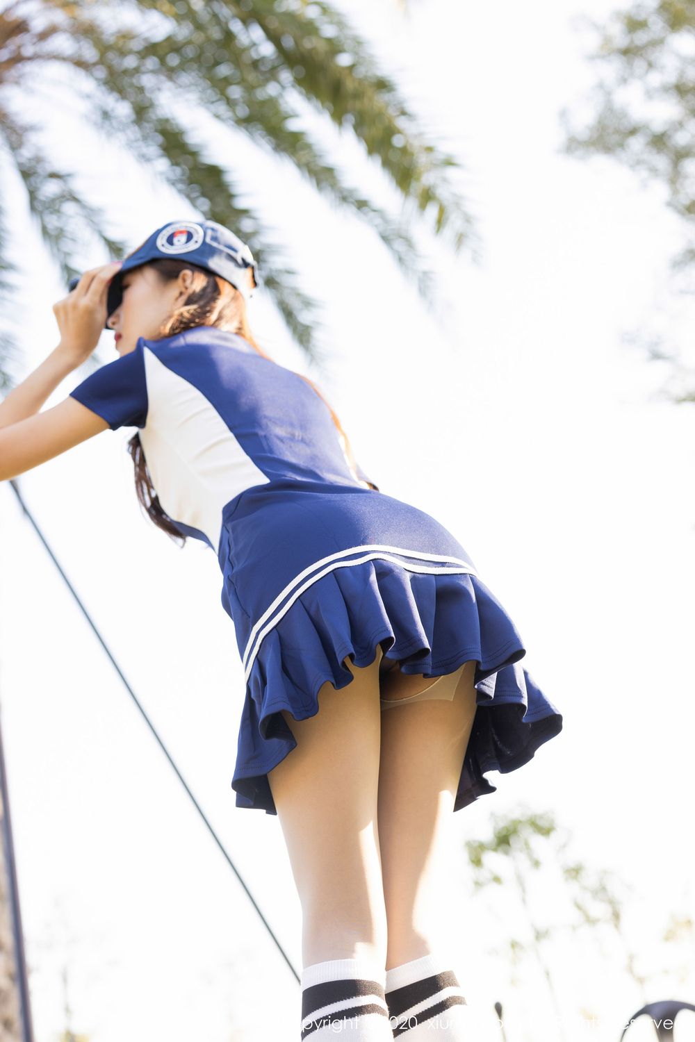 [XIUREN秀人网] 美女模特杨紫嫣Cynthia户外+肉丝+紧身裤系列写真 No.1963