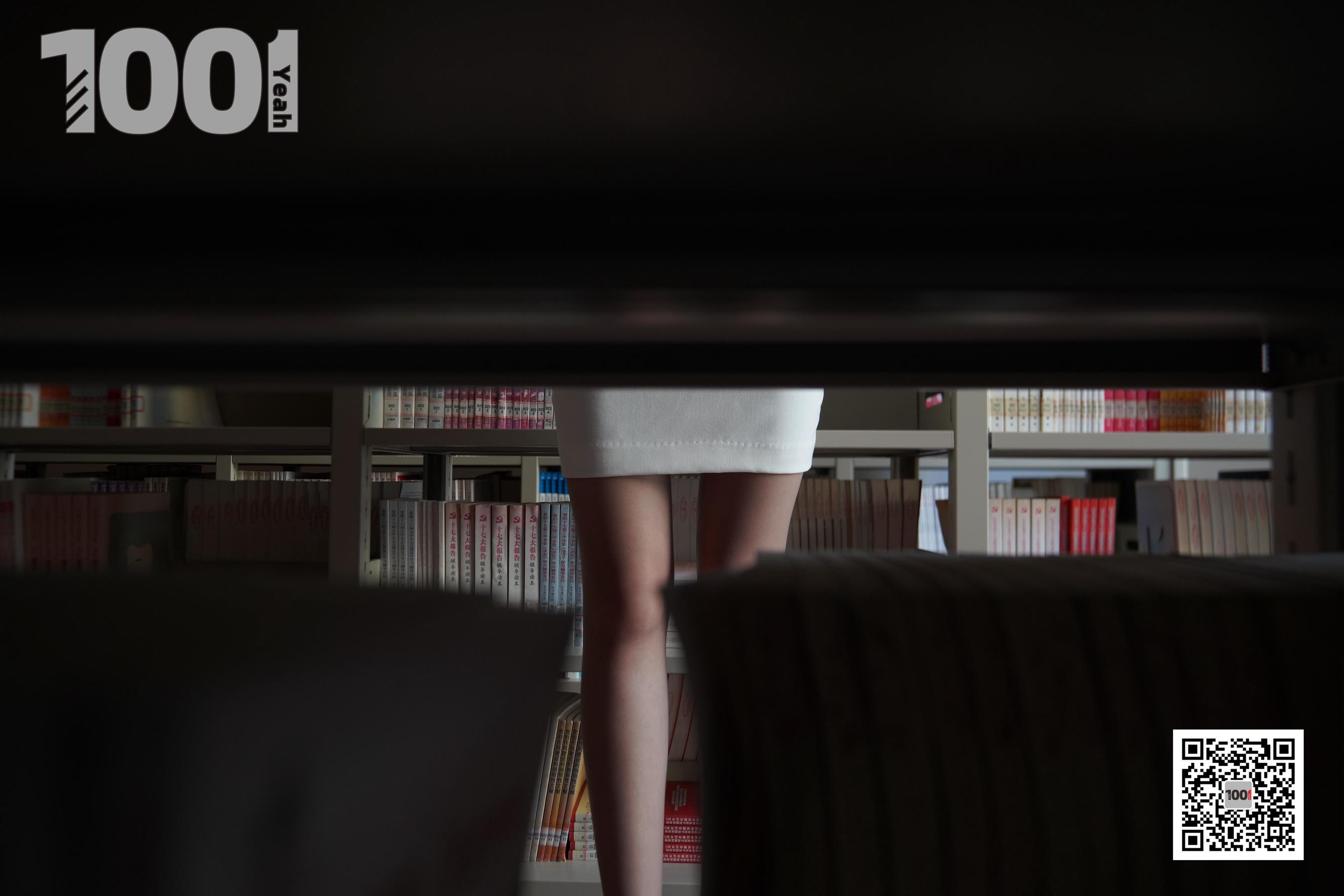 [一千零一夜IESS] 模特 草莓 《新来的实习老师1》 写真集