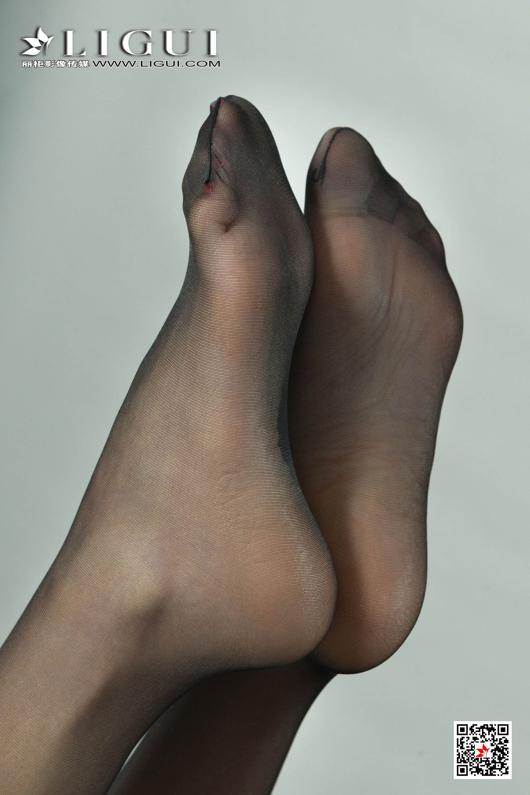 Model 甜甜《黑丝袜人体》 [丽柜Ligui] 写真集