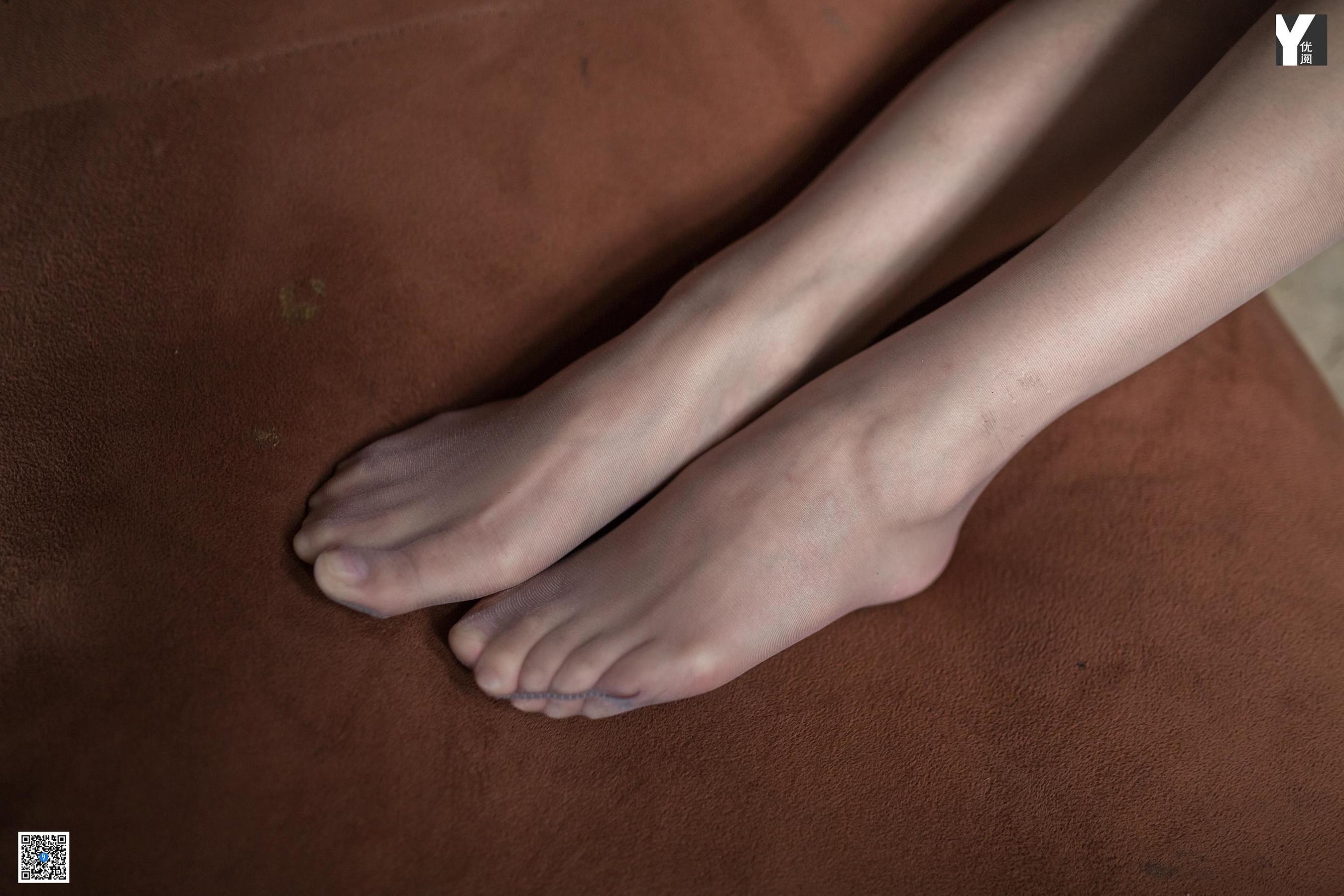 [异思趣向IESS] 模特 秋秋 《布朗熊之恋》 写真集