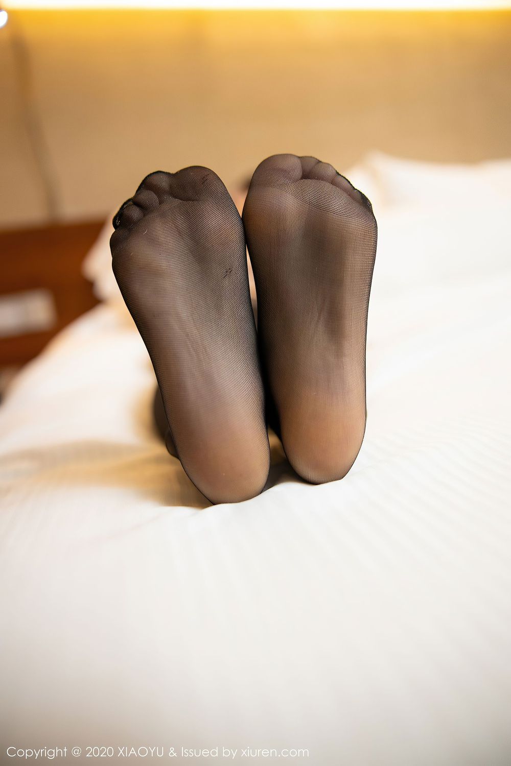 [XIAOYU语画界] 美女模特言沫黑丝美腿眼镜OL制服系列私房写真 Vol.324