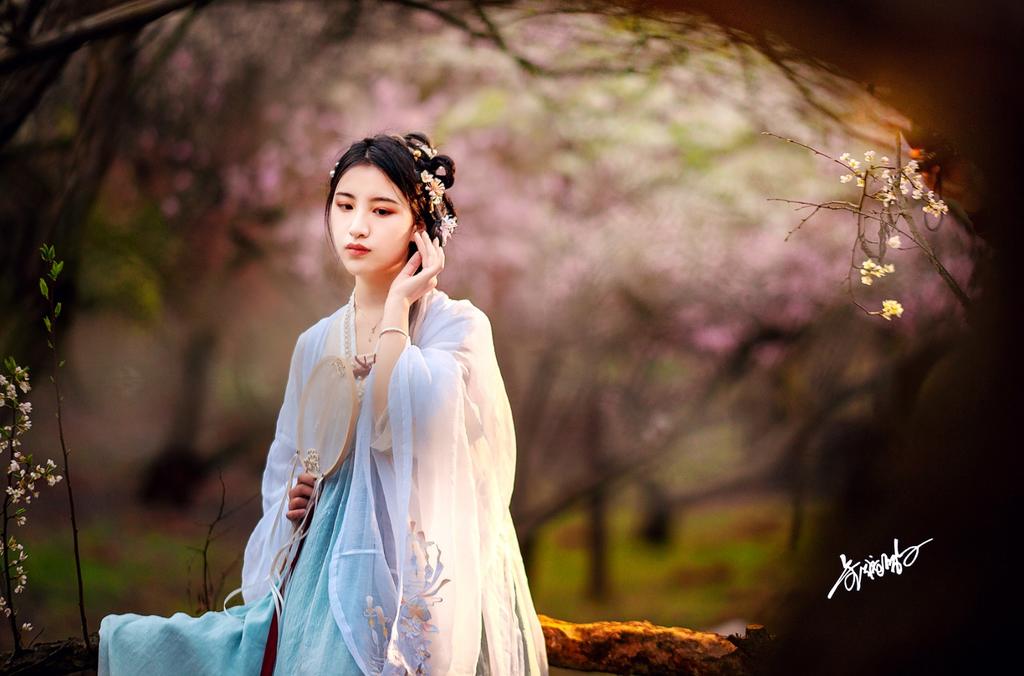 古装美女漂亮脸蛋精致侧颜私拍