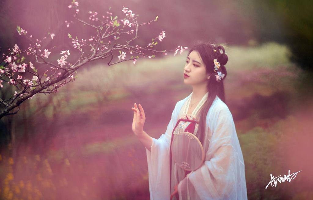 古装美女漂亮脸蛋精致侧颜私拍