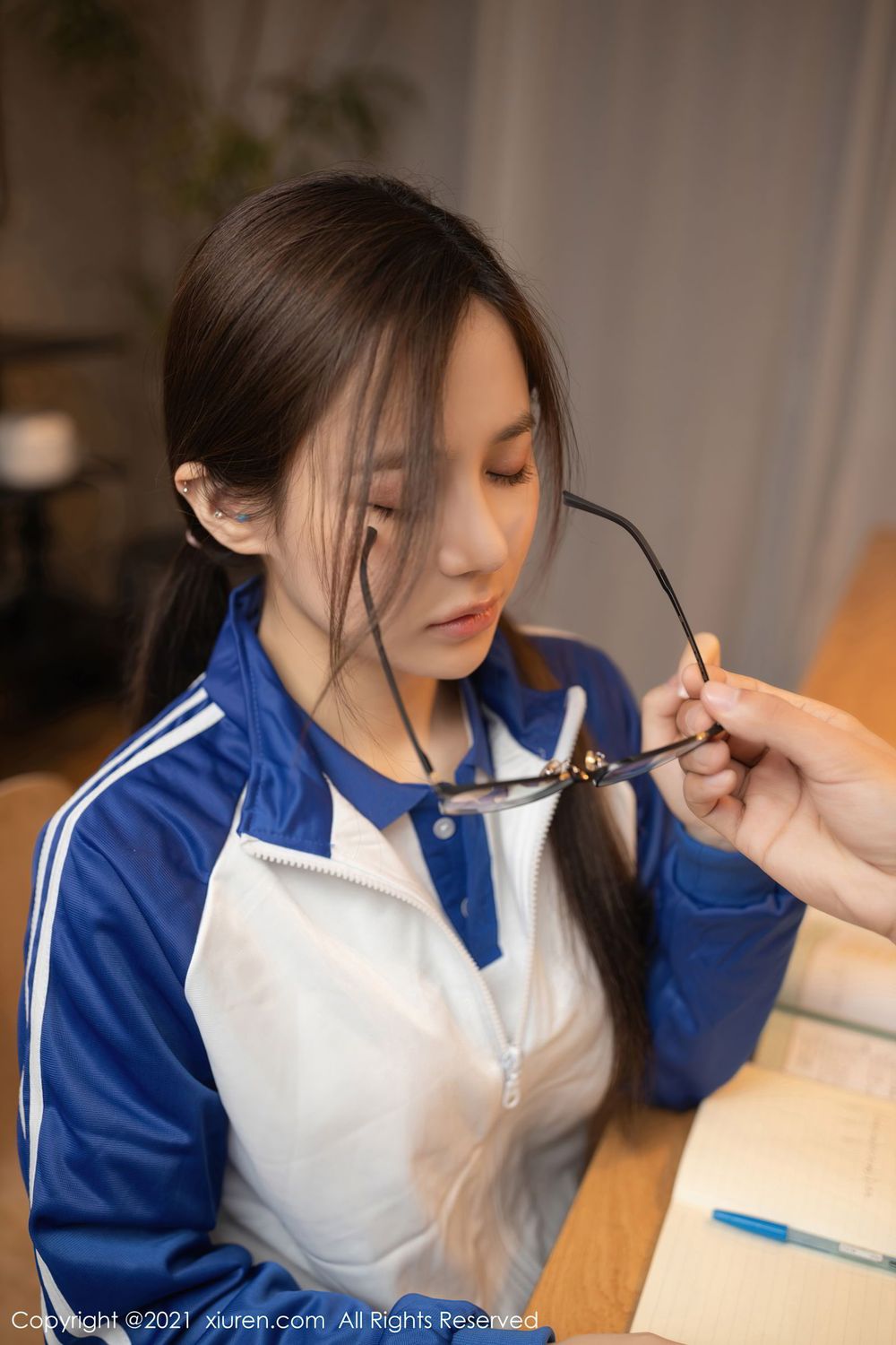 [XiuRen秀人网] 美女模特鱼子酱Fish - 留学生备考主题性感写真 No.2983