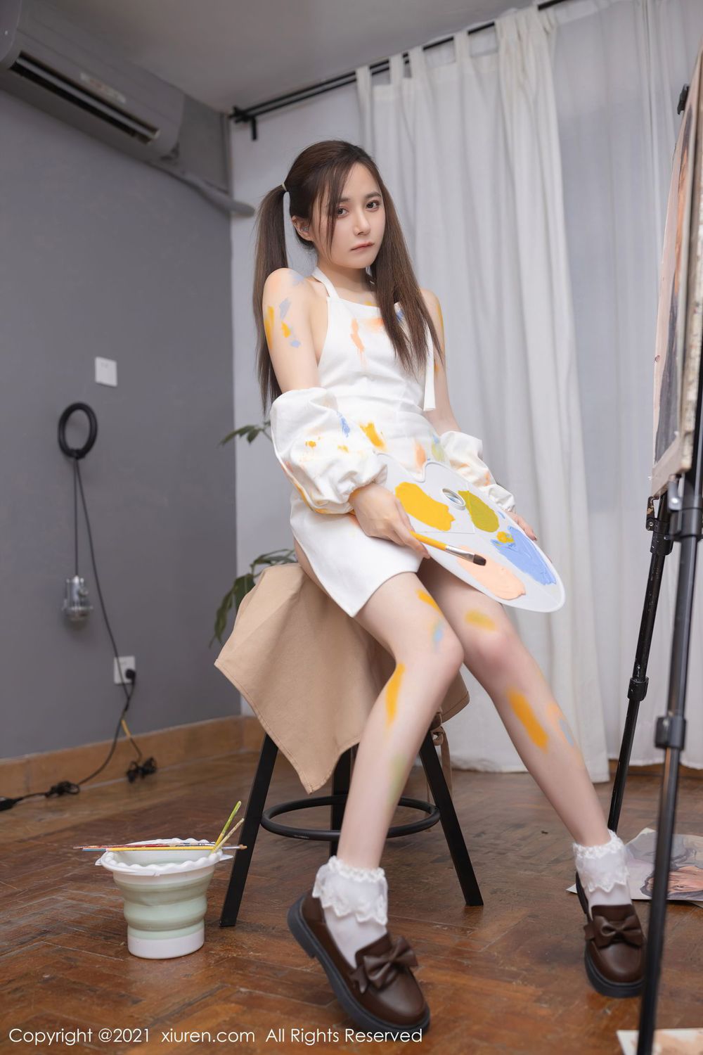 [XiuRen秀人网] 美女模特鱼子酱Fish - 双马尾画室主题性感写真 No.3048